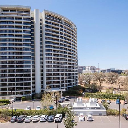 Breakfree Capital Tower Apartments Canberra Esterno foto