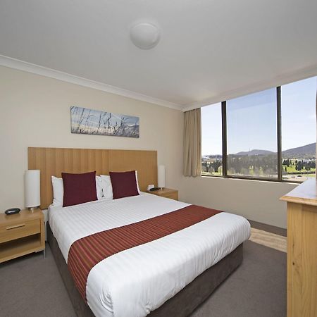 Breakfree Capital Tower Apartments Canberra Esterno foto