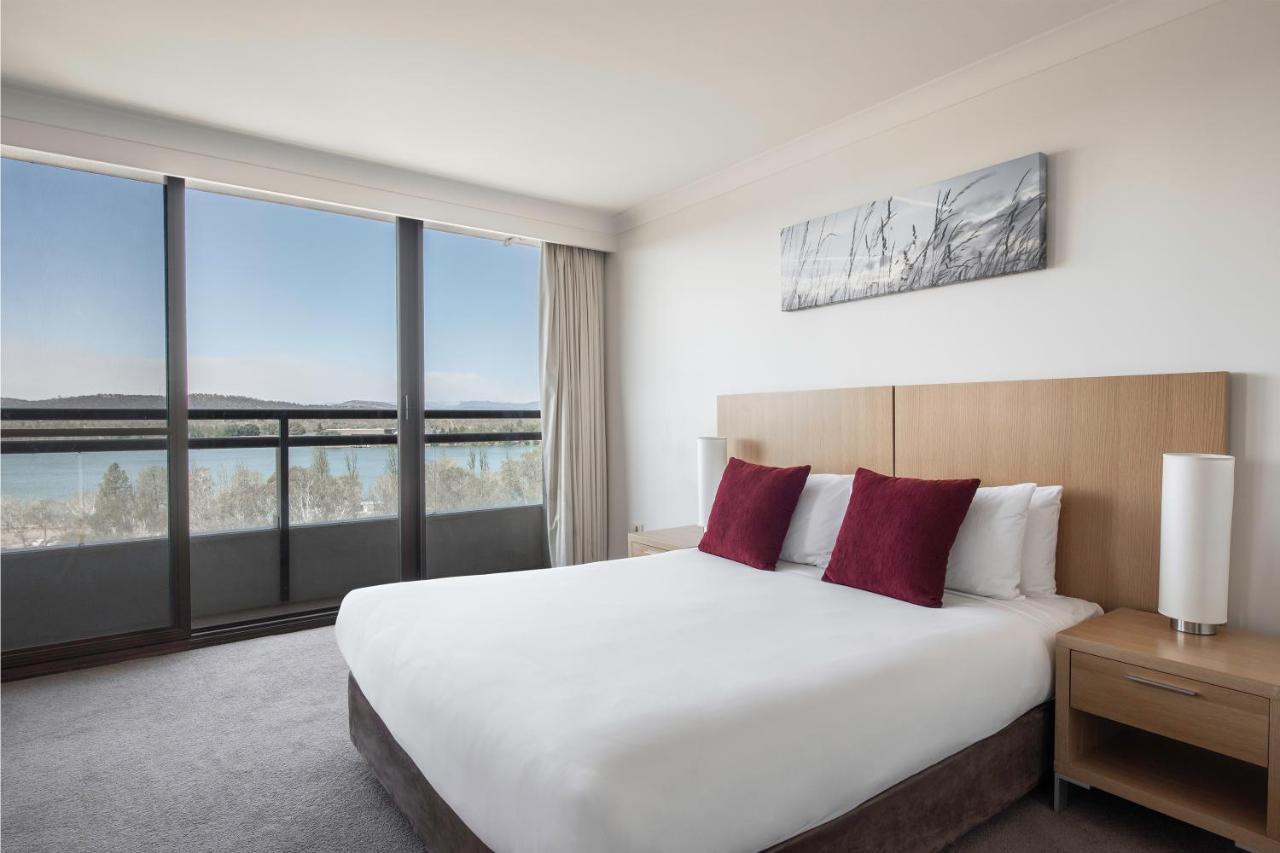 Breakfree Capital Tower Apartments Canberra Esterno foto