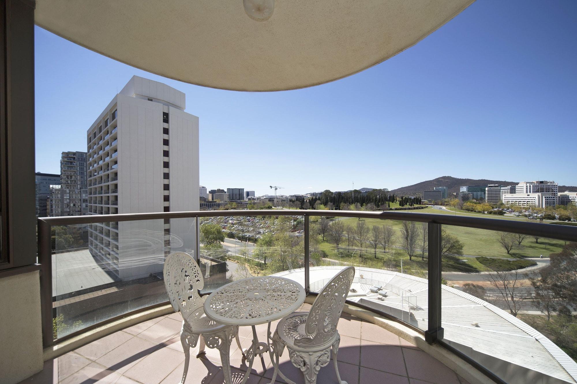 Breakfree Capital Tower Apartments Canberra Esterno foto