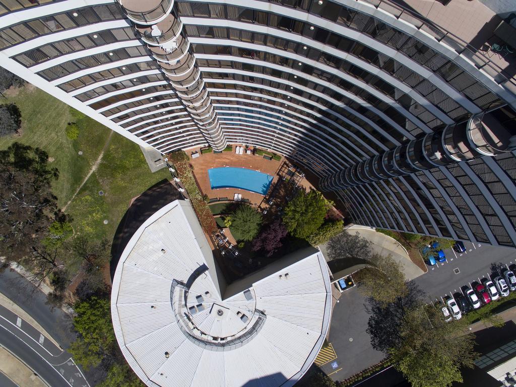 Breakfree Capital Tower Apartments Canberra Esterno foto