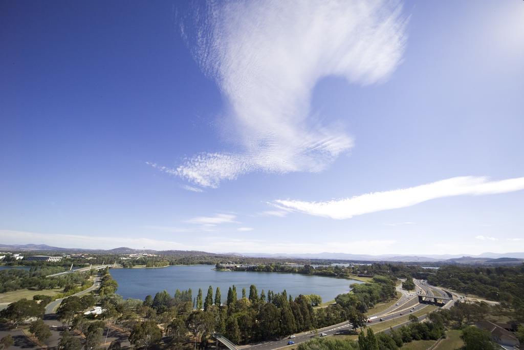 Breakfree Capital Tower Apartments Canberra Esterno foto