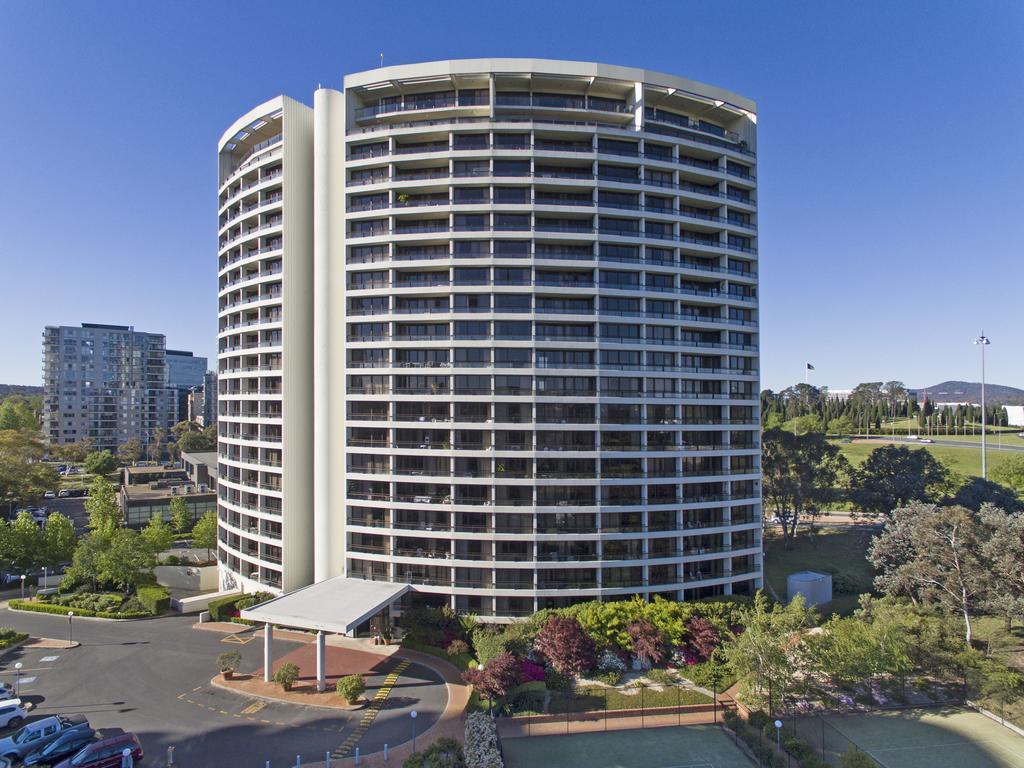 Breakfree Capital Tower Apartments Canberra Esterno foto